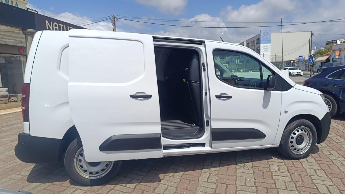 fiat-doblo-2023-diesel-1499cc