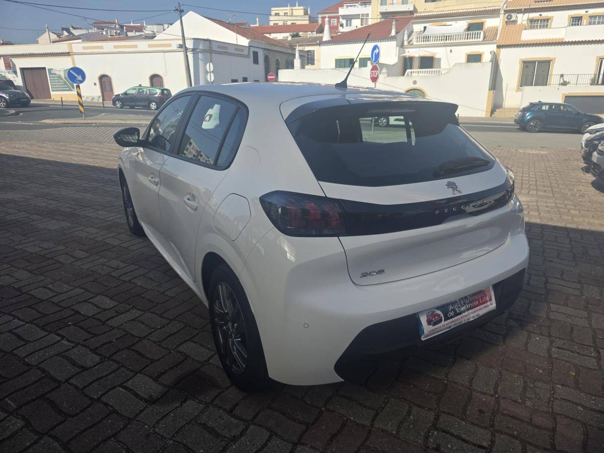 peugeot-208-2022-gasolina-1199cc