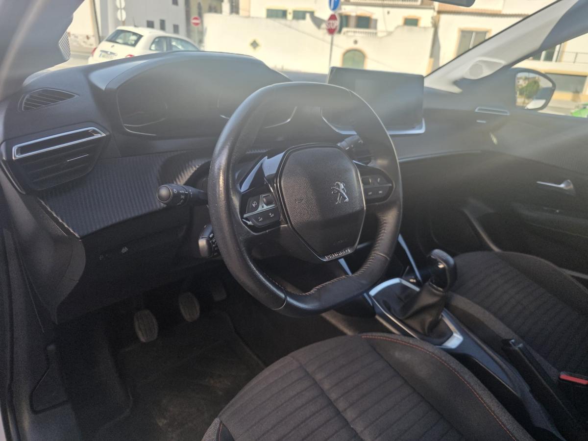 peugeot-208-2022-gasolina-1199cc