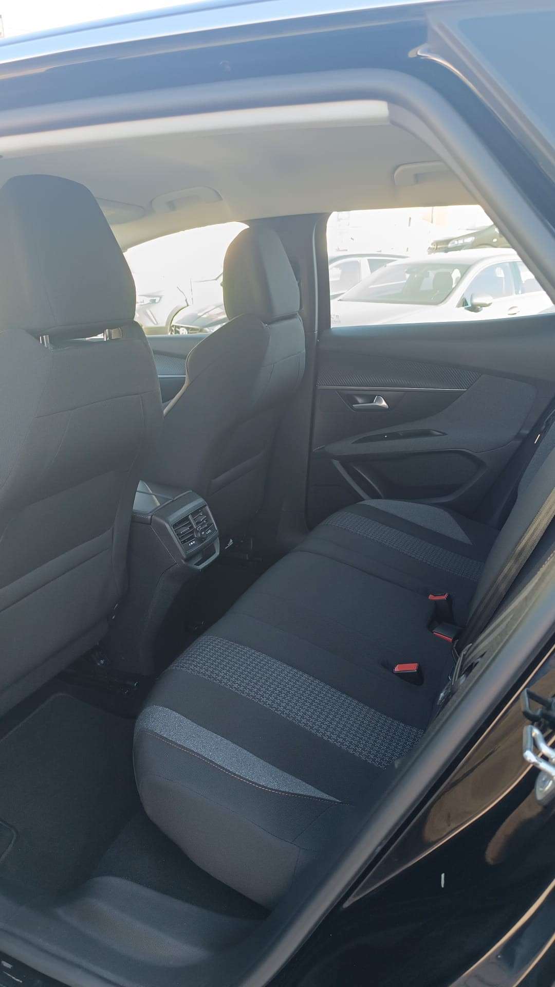 peugeot-3008-2022-diesel-1499cc