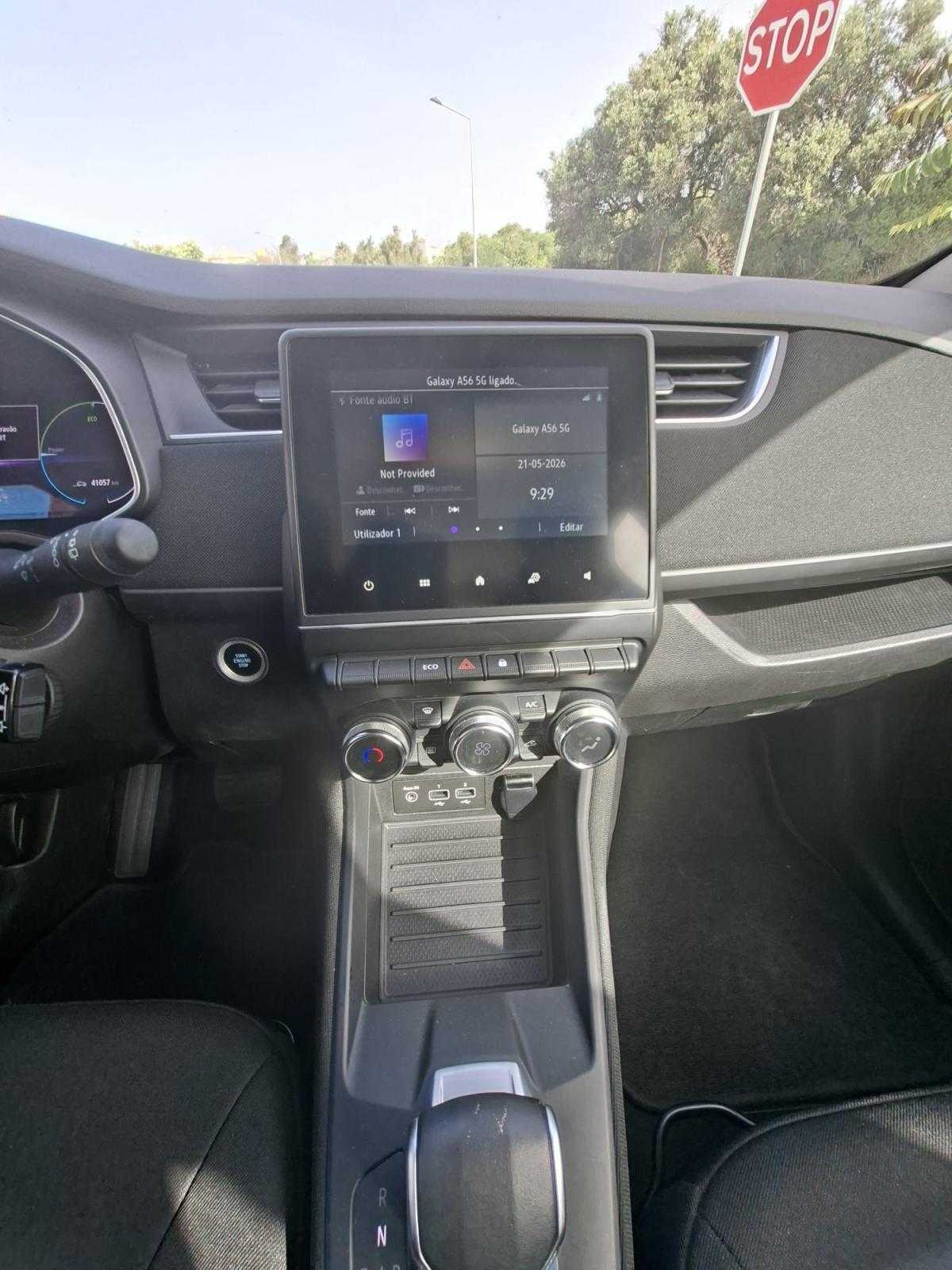 renault-zoe-2021-eletrico-0cc