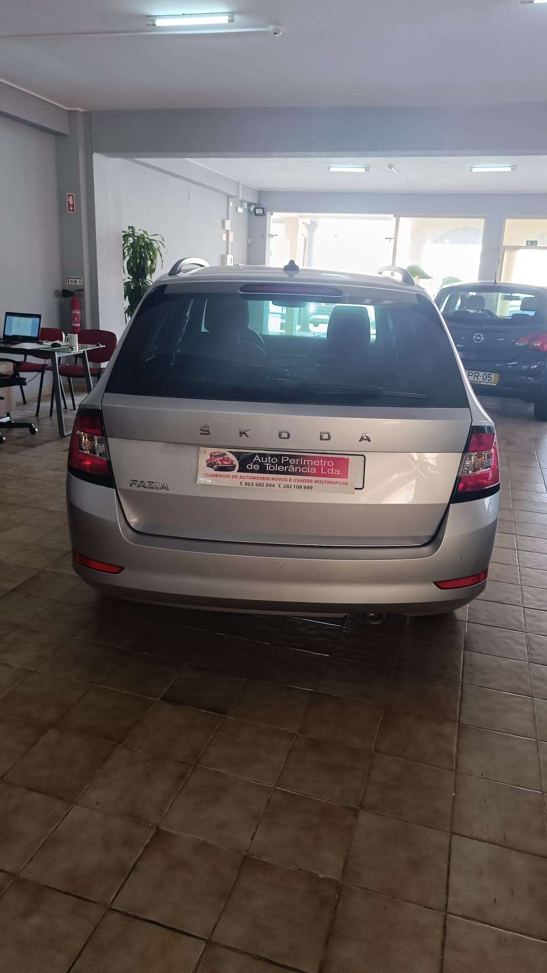 skoda-fabia-break-2022-gasolina-999cc