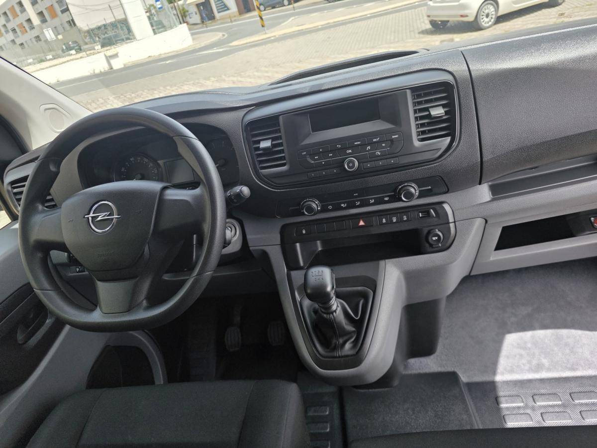 opel-vivaro-2021-diesel-1499cc
