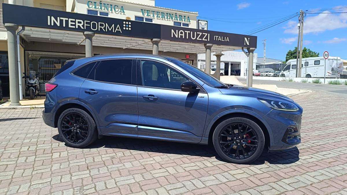 ford-kuga-2023-gasolina-1499cc