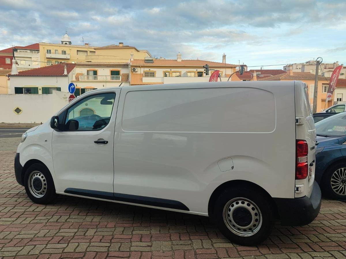 peugeot-expert-2019-diesel-1499cc