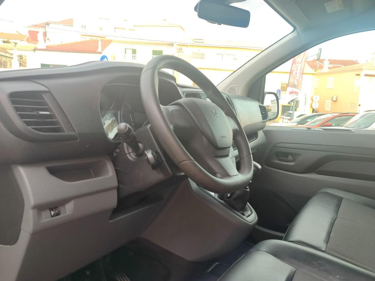 peugeot-expert-2019-diesel-1499cc