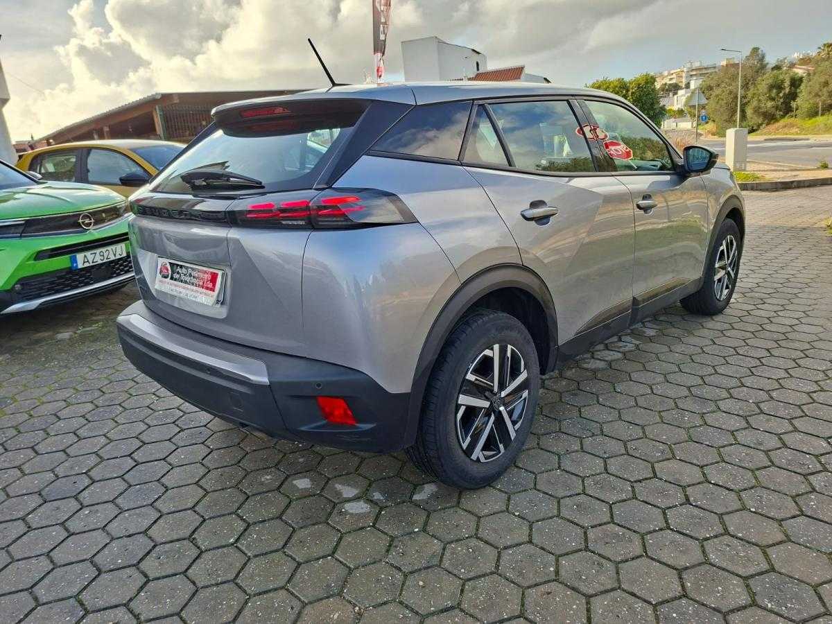 peugeot-2008-2023-gasolina-1199cc