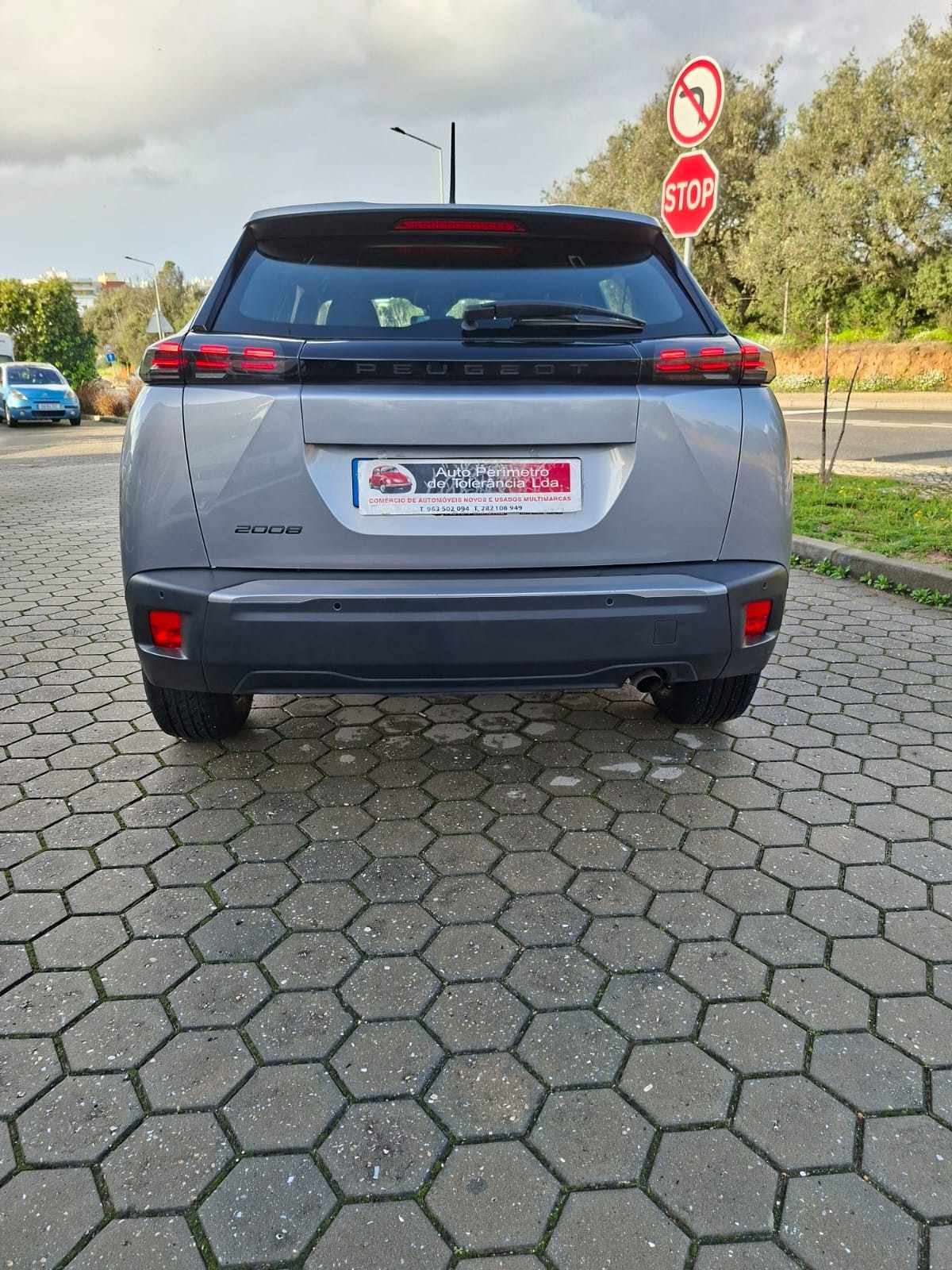 peugeot-2008-2023-gasolina-1199cc
