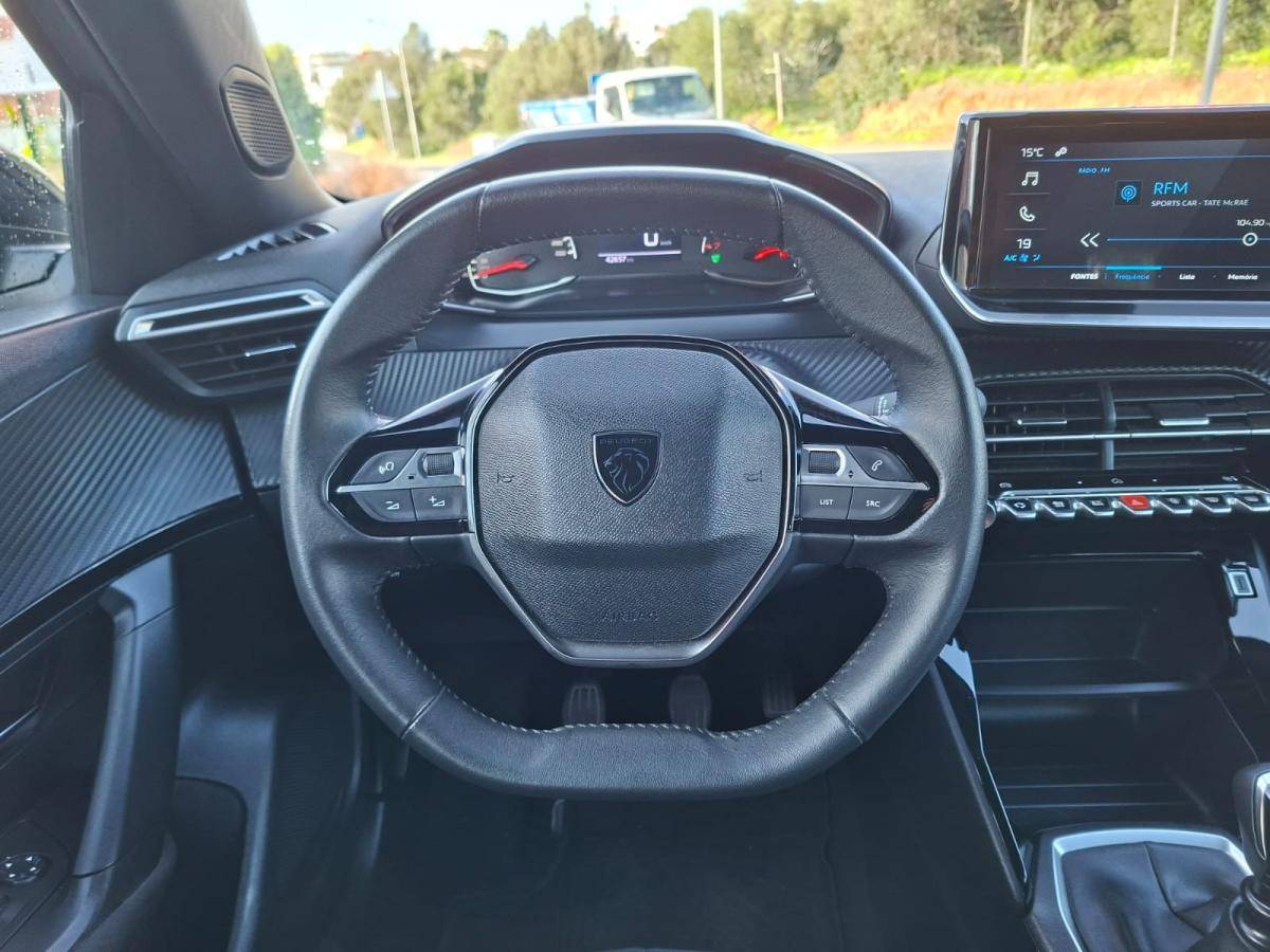 peugeot-2008-2023-gasolina-1199cc