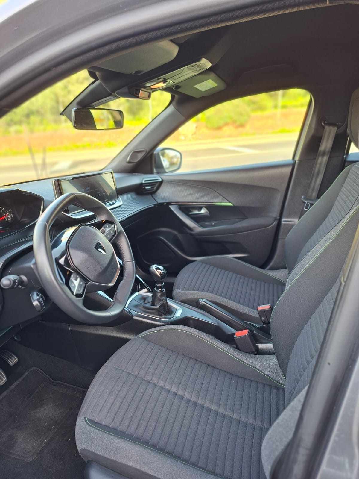 peugeot-2008-2023-gasolina-1199cc