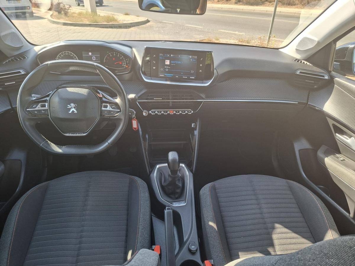 peugeot-208-2022-gasolina-1199cc