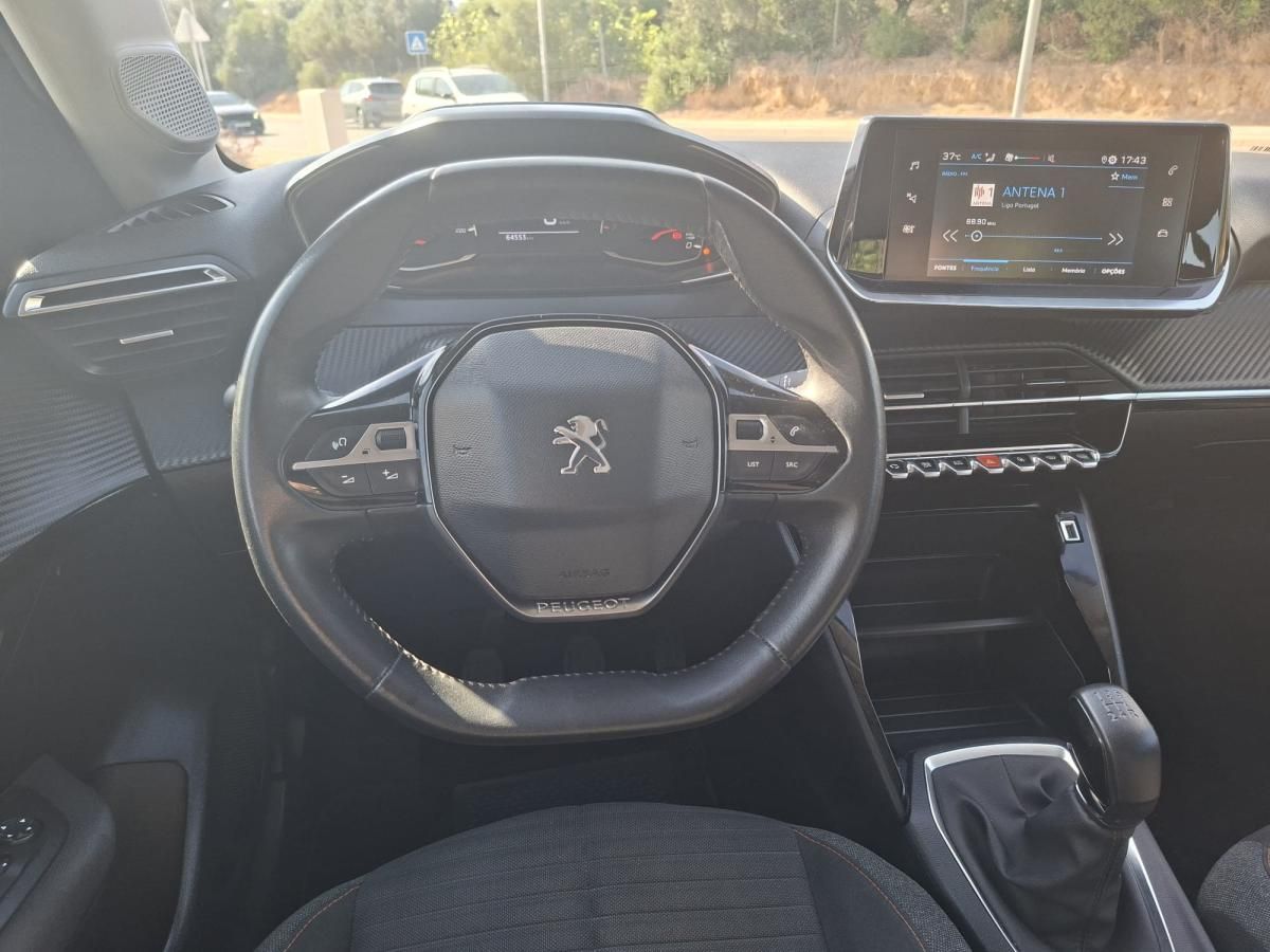 peugeot-208-2022-gasolina-1199cc