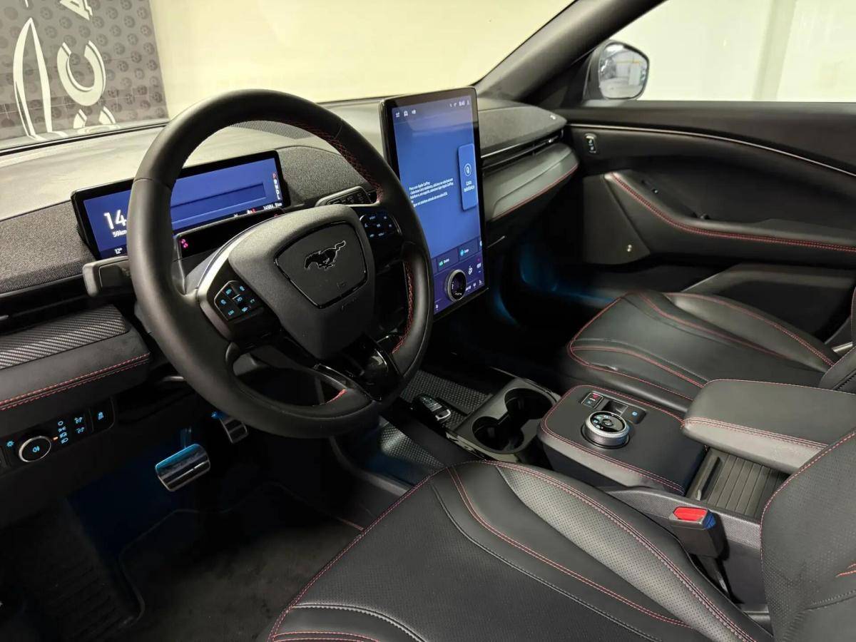 ford-mustang-mach-e-2024-eletrico-0cc