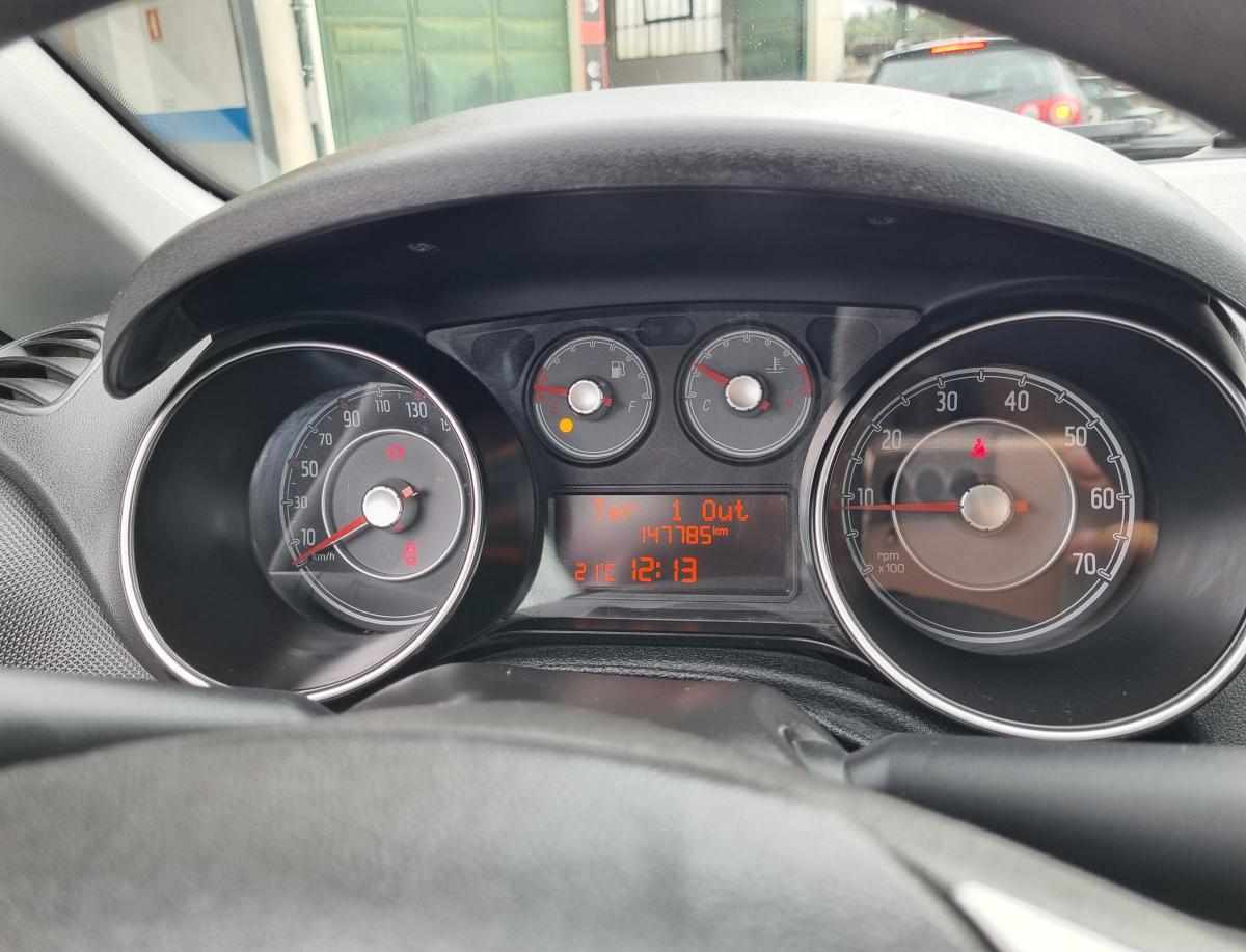 fiat-punto-1-2-2016-gasolina-1242cc