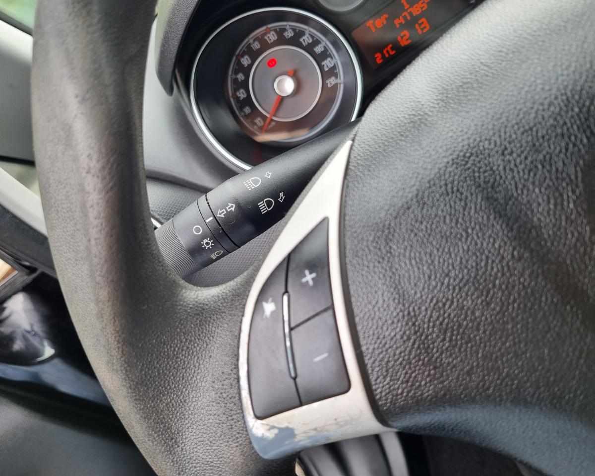 fiat-punto-1-2-2016-gasolina-1242cc