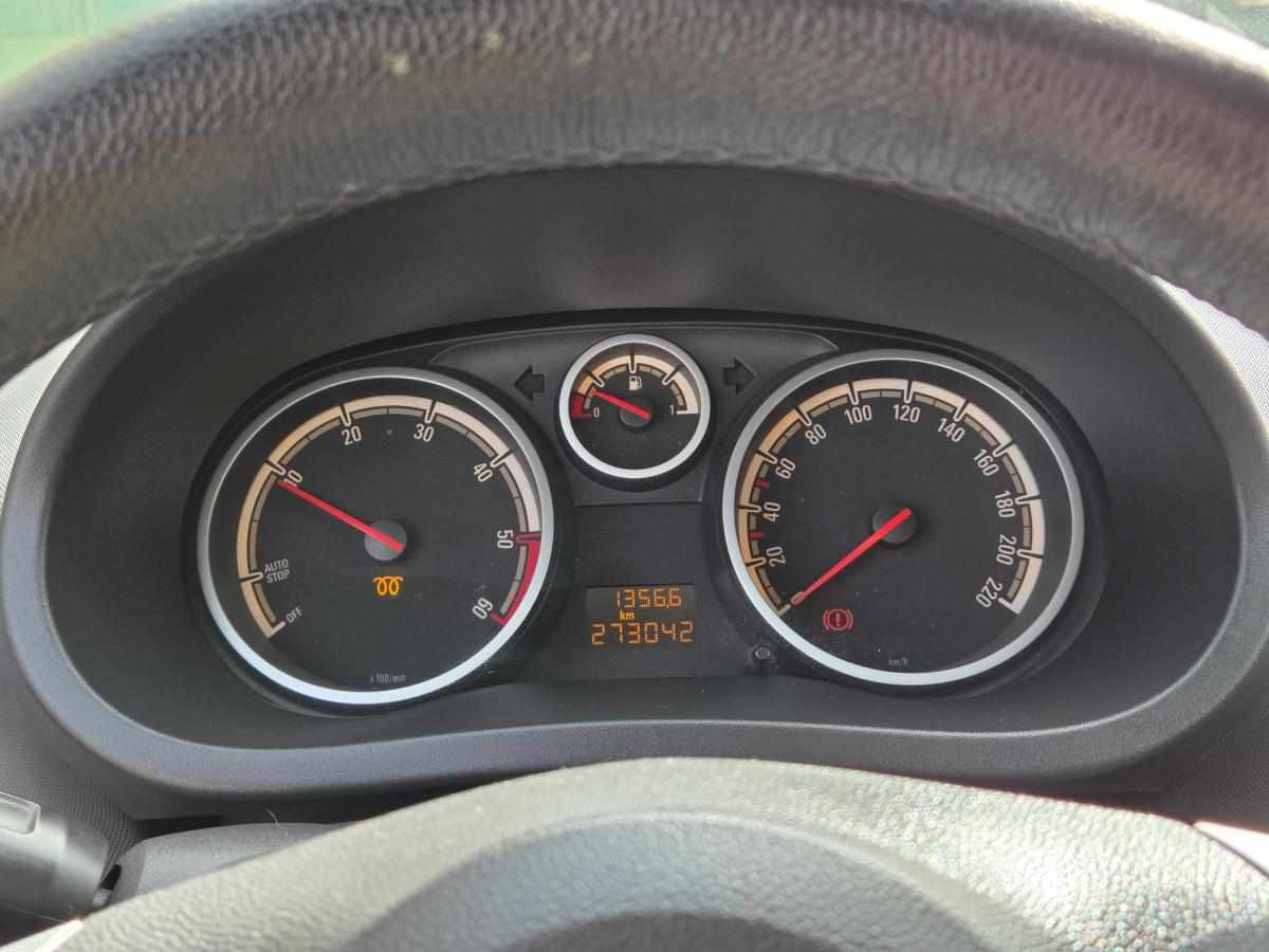 opel-corsa-1-3-cdti-2011-diesel-1248cc