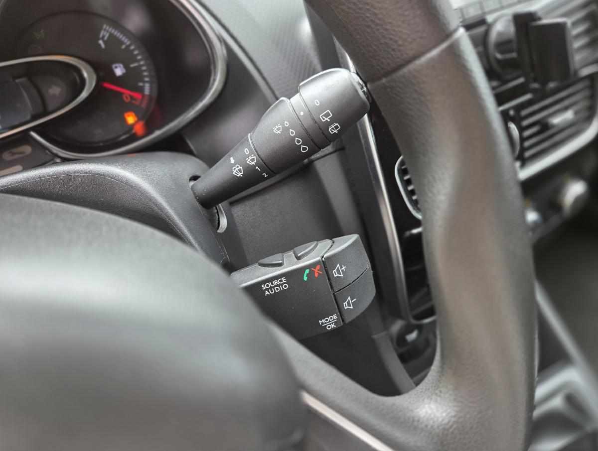 renault-clio-1-5-75cv-2019-diesel-1461cc