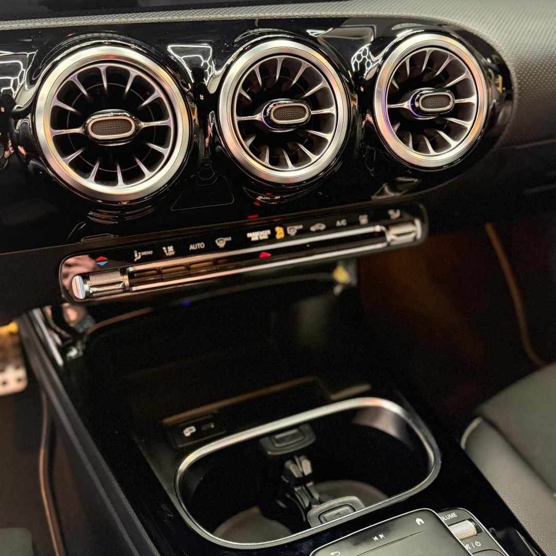 mercedes-benz-classe-a-2021-hibrido-1332cc