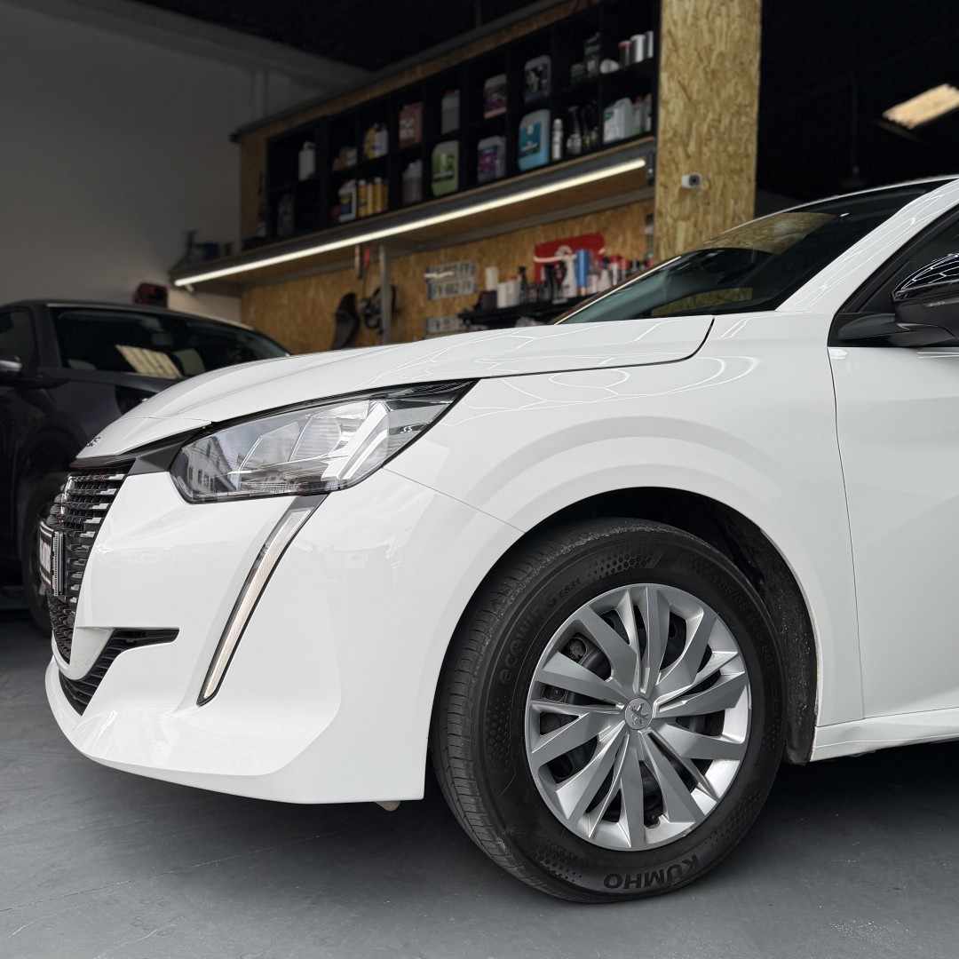 peugeot-208-2022-gasolina-1199cc