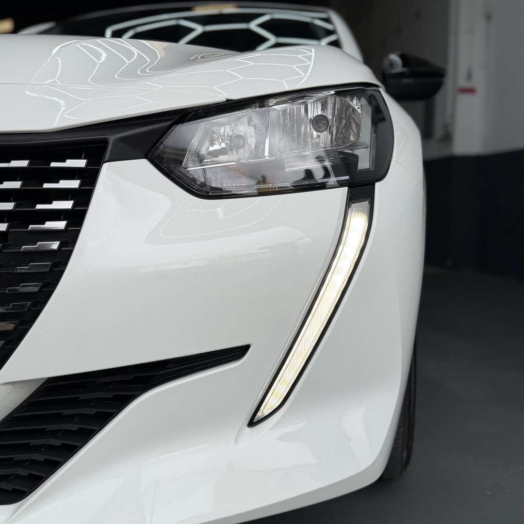 peugeot-208-2022-gasolina-1199cc