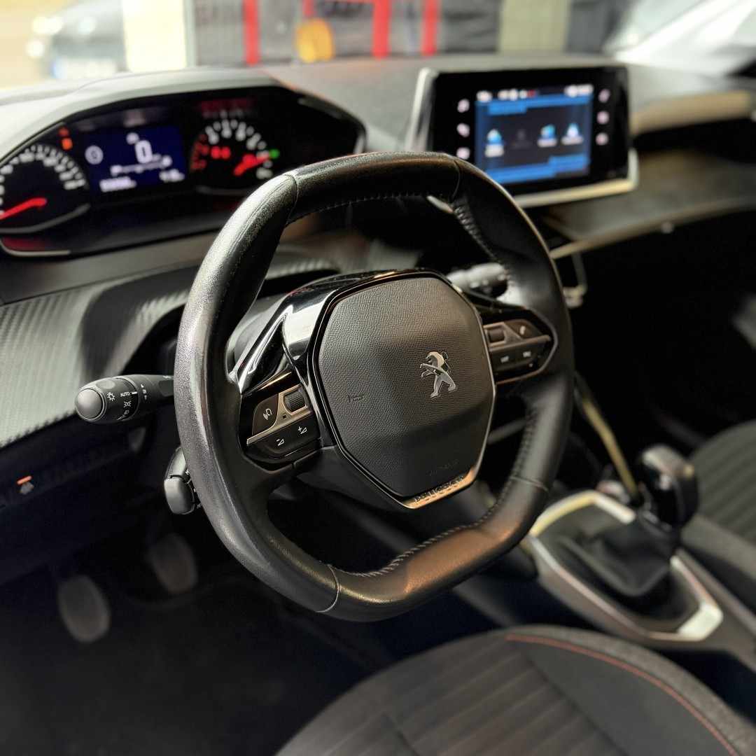 peugeot-208-2022-gasolina-1199cc