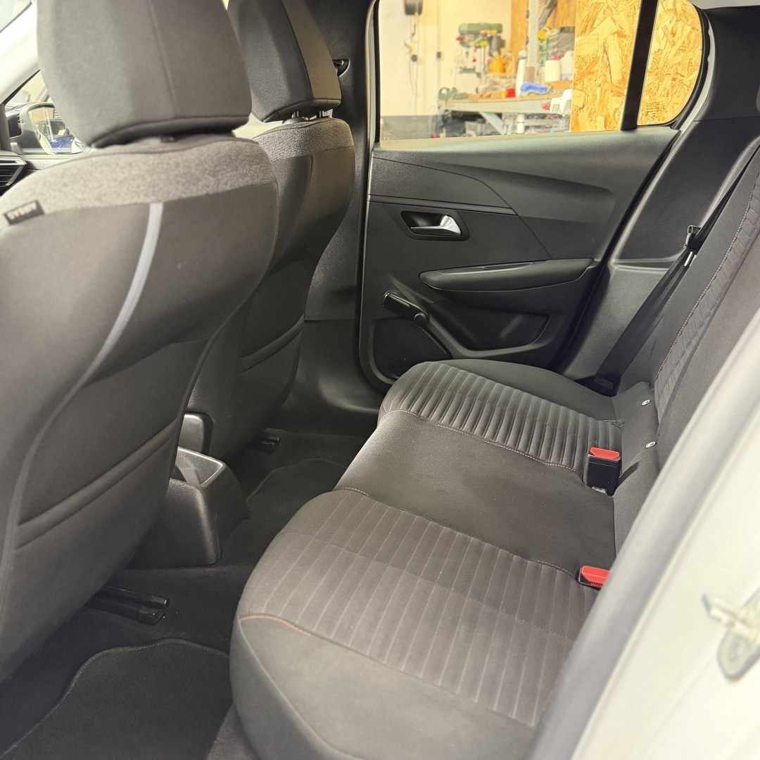 peugeot-208-2022-gasolina-1199cc