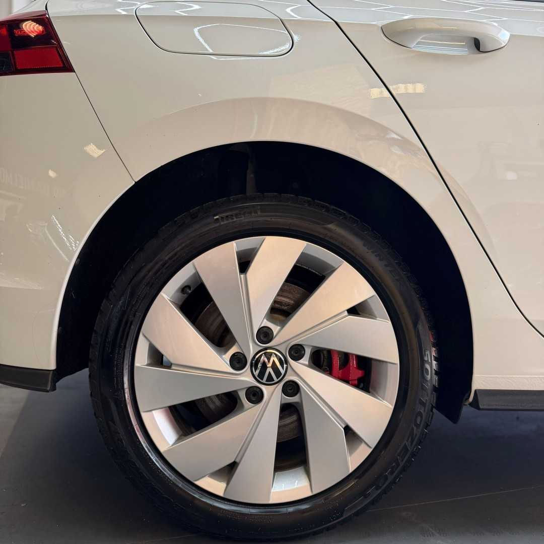 volkswagen-golf-2021-hibrido-1395cc