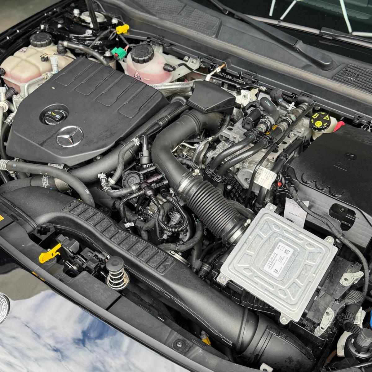 mercedes-benz-classe-a-a-250-e-2021-gasolina-1332cc