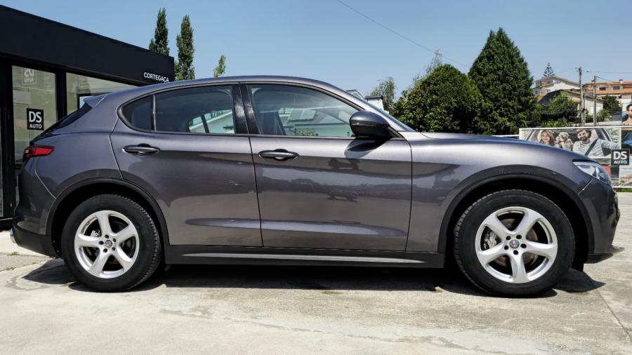 alfa-romeo-stelvio-2018-diesel-2143cc
