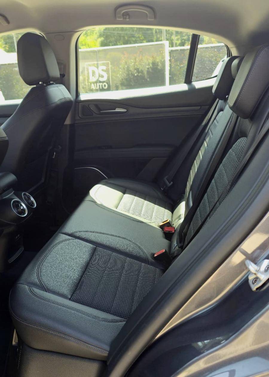 alfa-romeo-stelvio-2018-diesel-2143cc