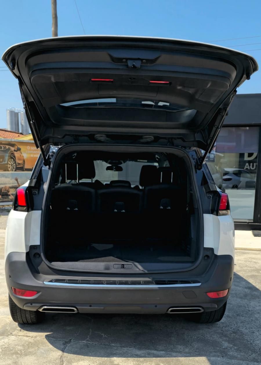 peugeot-5008-2018-diesel-1499cc