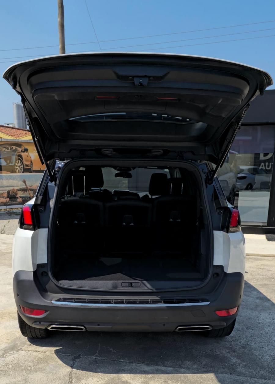 peugeot-5008-2018-diesel-1499cc