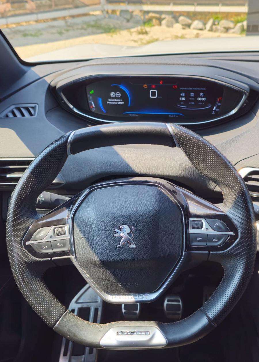peugeot-5008-2018-diesel-1499cc