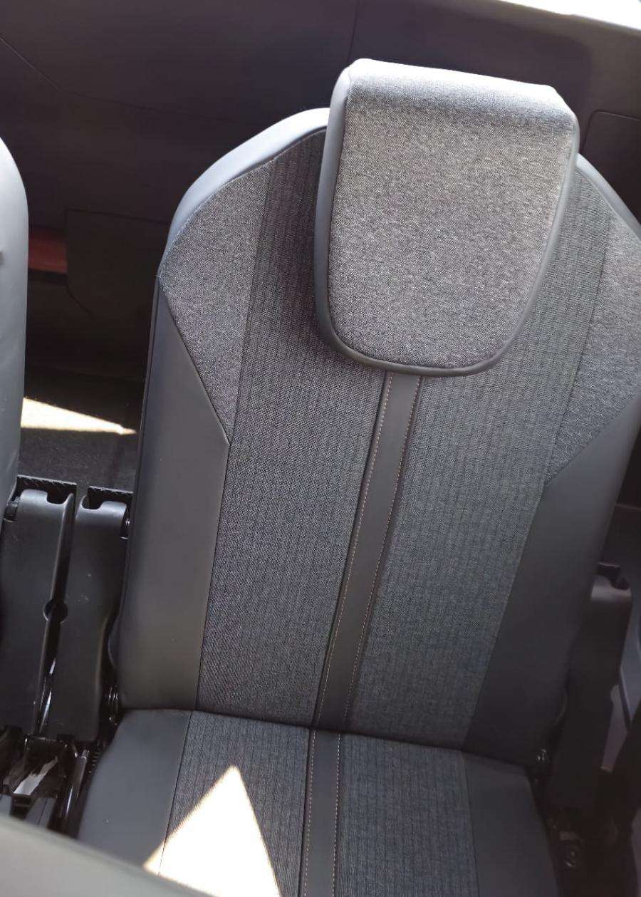peugeot-5008-2018-diesel-1499cc