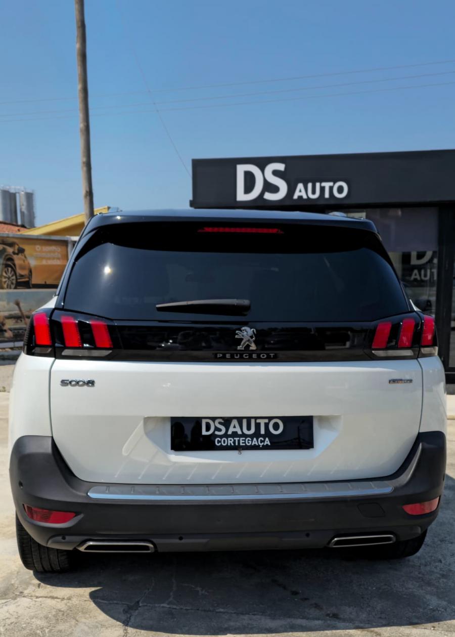 peugeot-5008-2018-diesel-1499cc