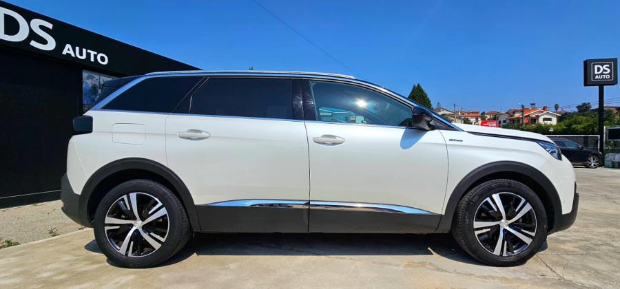 peugeot-5008-2018-diesel-1499cc