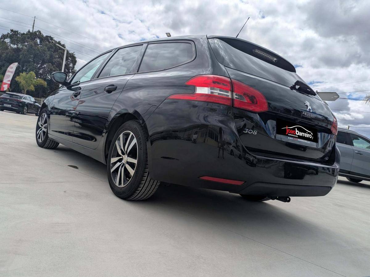 peugeot-308-sw-2015-diesel-1560cc