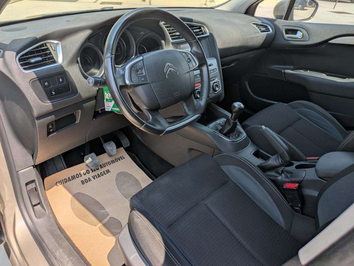 citroen-c4-2015-diesel-1560cc