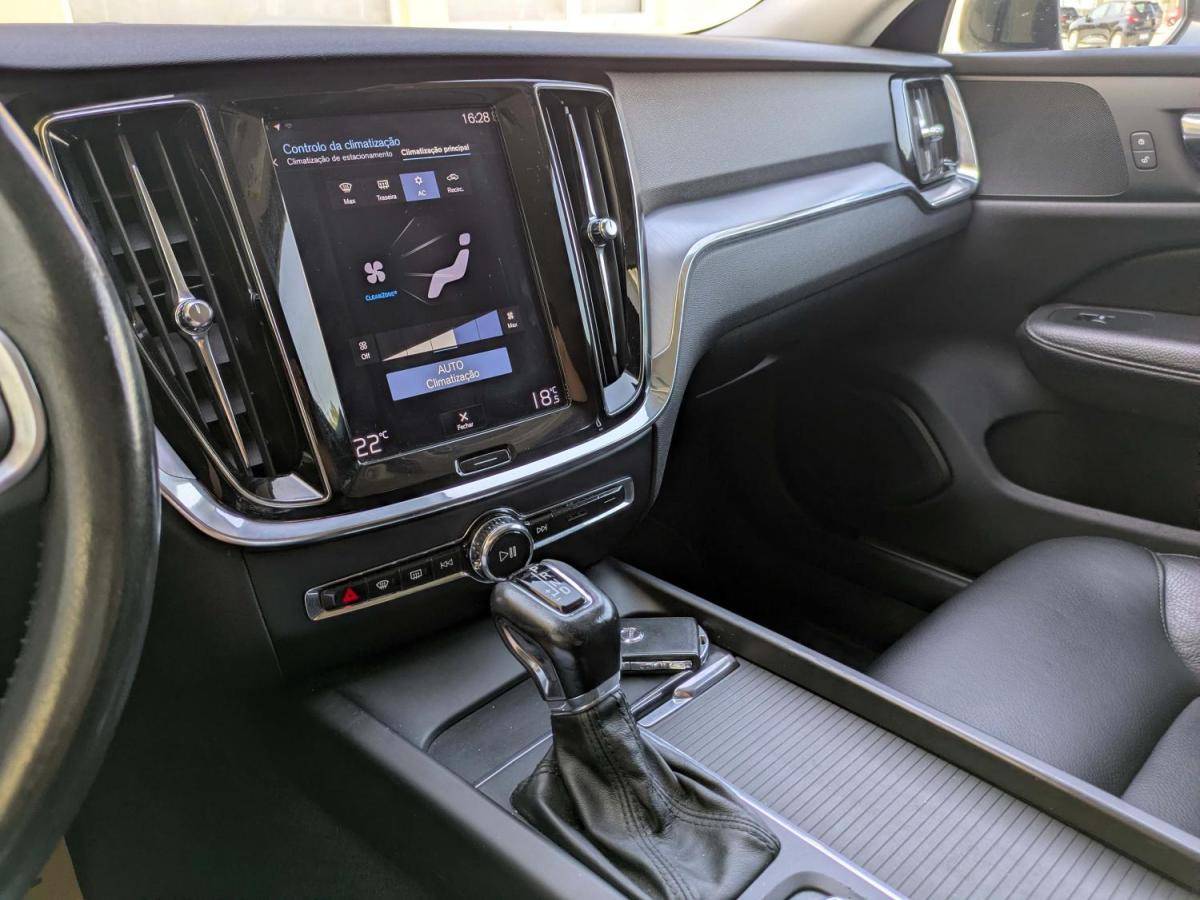 volvo-v60-2018-diesel-1969cc