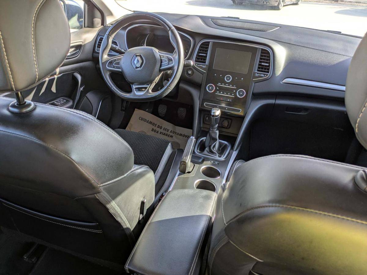 renault-megane-sport-tourer-2018-diesel-1461cc