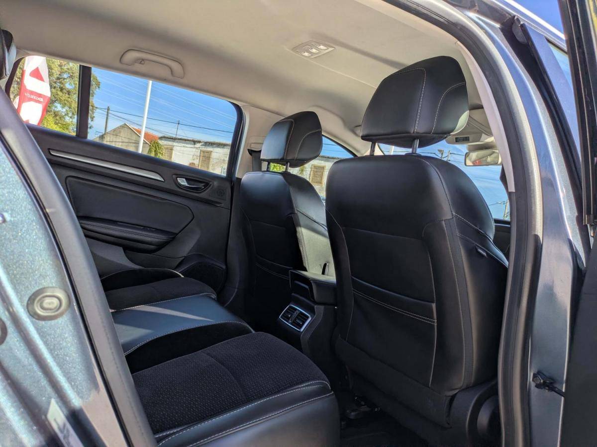 renault-megane-sport-tourer-2018-diesel-1461cc