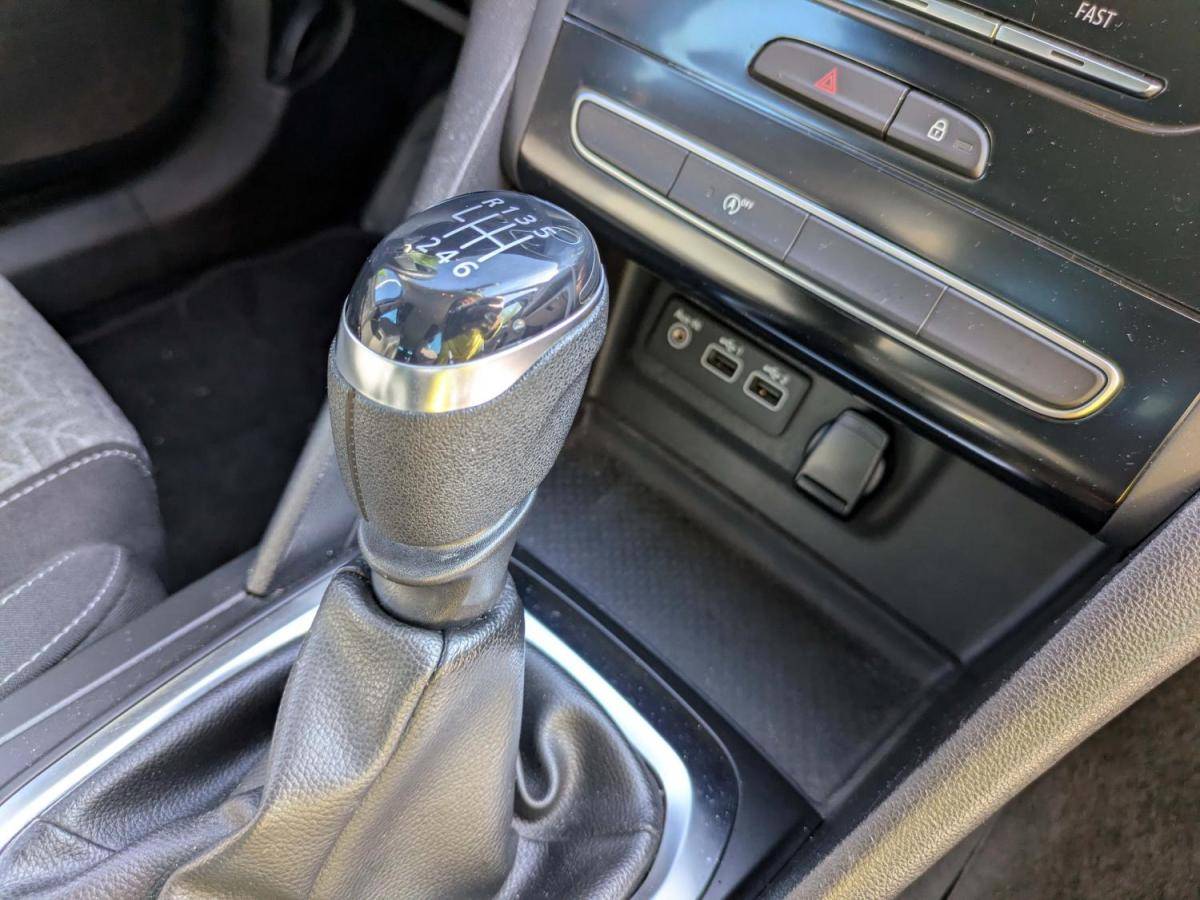 renault-megane-sport-tourer-2022-diesel-1461cc