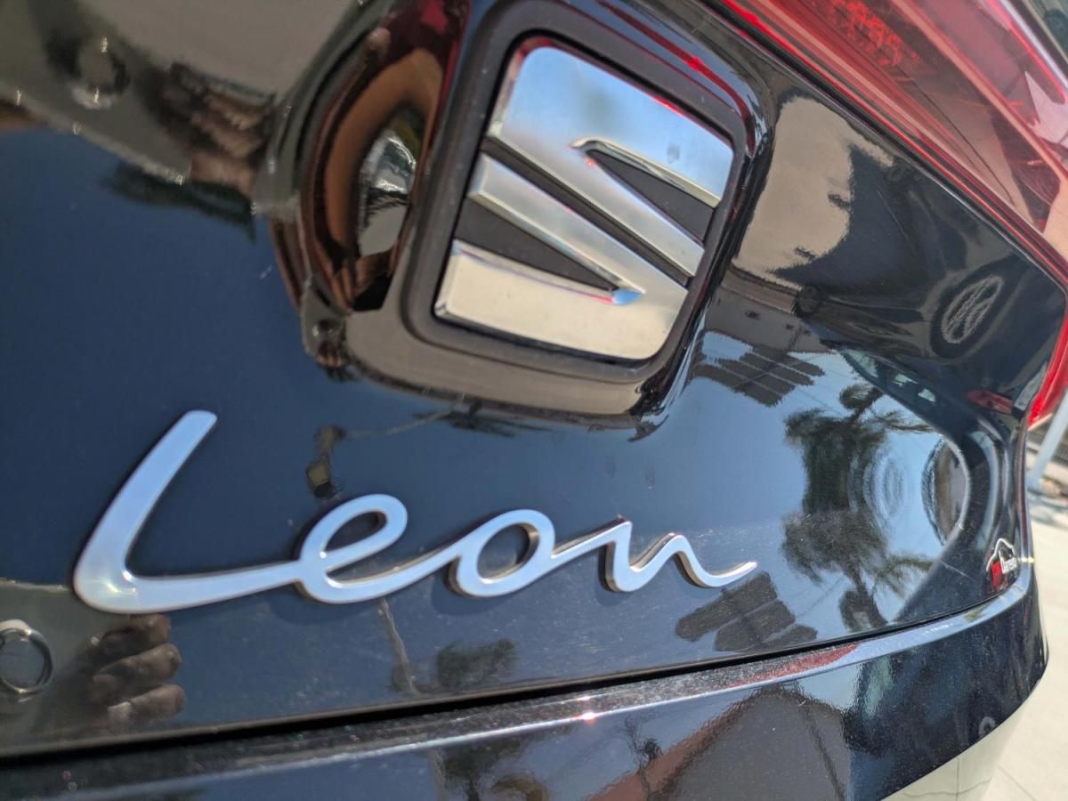 seat-leon-2022-diesel-1968cc
