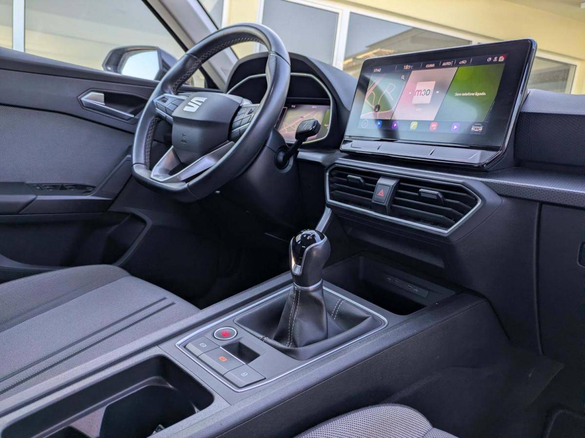seat-leon-2022-diesel-1968cc