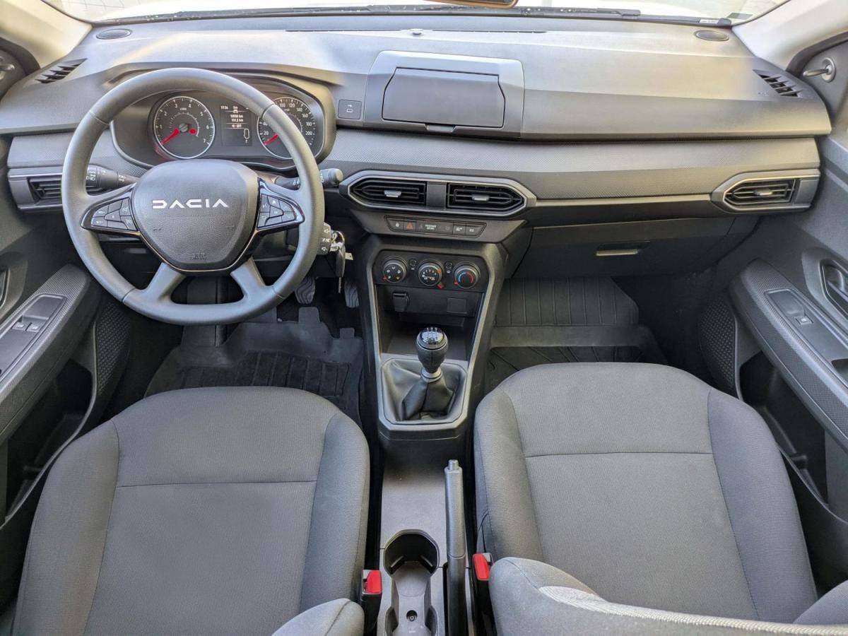 dacia-sandero-2024-hibrido-a-gasolina-999cc