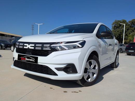 dacia-sandero-2024-hibrido-a-gasolina-999cc