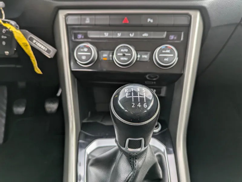 volkswagen-t-roc-2020-diesel-1598cc