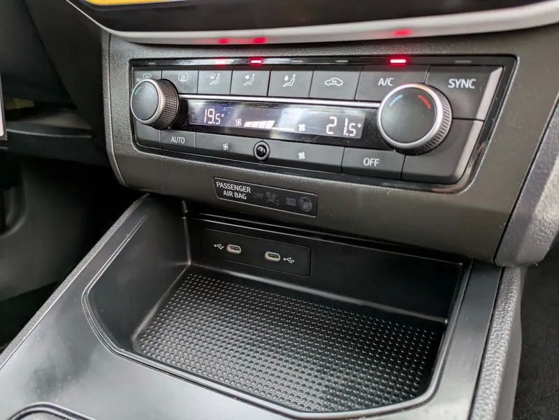 seat-ibiza-2024-gasolina-999cc