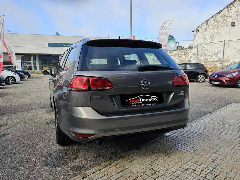 volkswagen-golf-variant-2016-diesel-1598cc