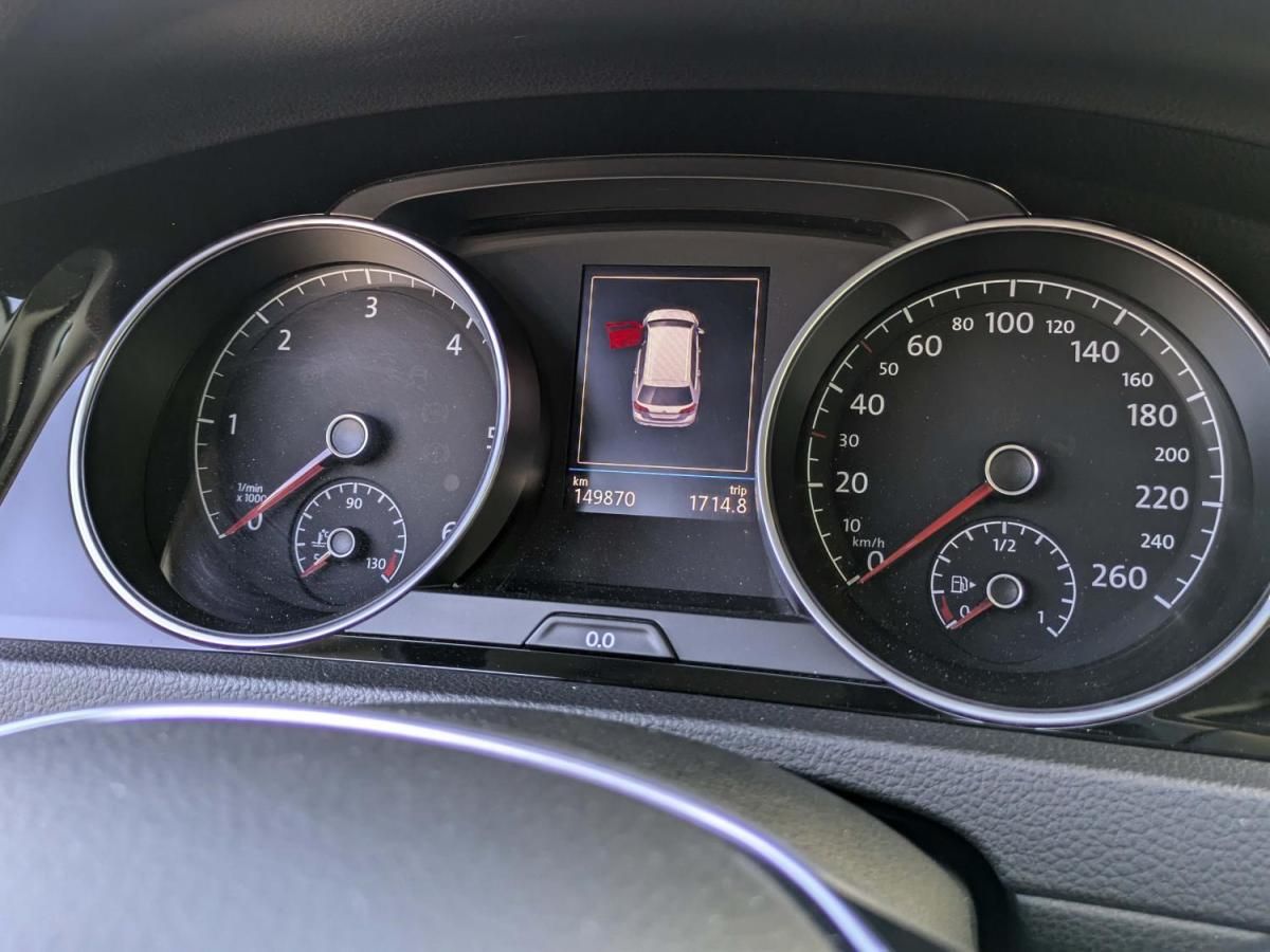 volkswagen-golf-variant-2019-diesel-1598cc